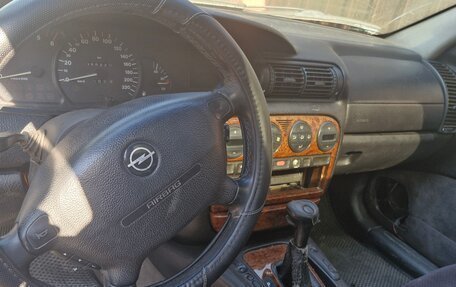 Opel Omega B, 1997 год, 150 000 рублей, 1 фотография