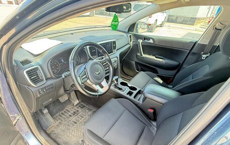KIA Sportage IV рестайлинг, 2020 год, 2 405 000 рублей, 5 фотография