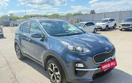 KIA Sportage IV рестайлинг, 2020 год, 2 405 000 рублей, 2 фотография