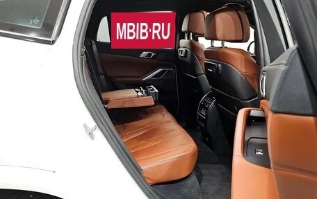 BMW X6, 2022 год, 7 000 000 рублей, 11 фотография