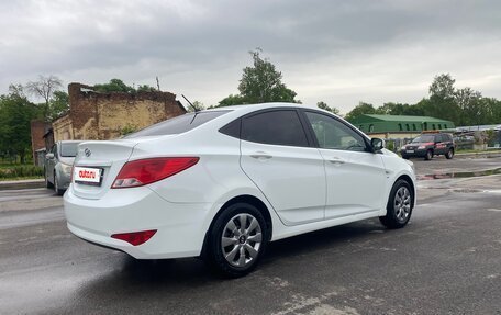 Hyundai Solaris II рестайлинг, 2016 год, 800 000 рублей, 2 фотография