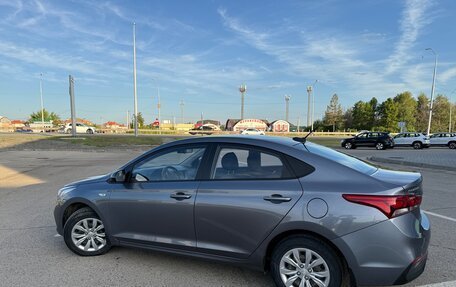 Hyundai Solaris II рестайлинг, 2019 год, 1 500 000 рублей, 2 фотография