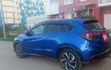 Honda Vezel, 2020 год, 2 400 000 рублей, 2 фотография