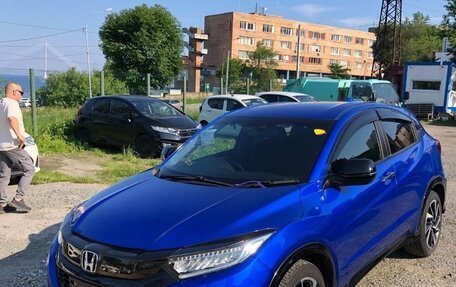 Honda Vezel, 2020 год, 2 400 000 рублей, 10 фотография