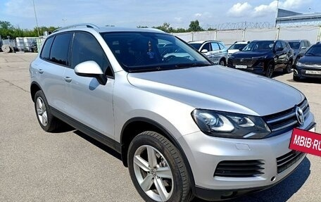 Volkswagen Touareg III, 2010 год, 1 830 000 рублей, 2 фотография