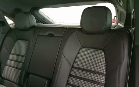 Porsche Cayenne III, 2025 год, 27 430 000 рублей, 13 фотография