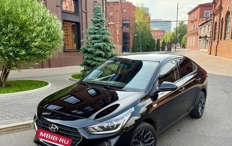 Hyundai Solaris II рестайлинг, 2019 год, 1 800 000 рублей, 2 фотография