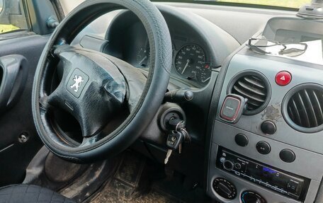 Peugeot Partner II рестайлинг 2, 2010 год, 245 000 рублей, 6 фотография