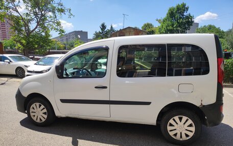 Renault Kangoo II рестайлинг, 2010 год, 650 000 рублей, 9 фотография