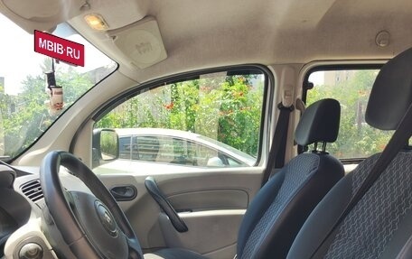 Renault Kangoo II рестайлинг, 2010 год, 650 000 рублей, 20 фотография