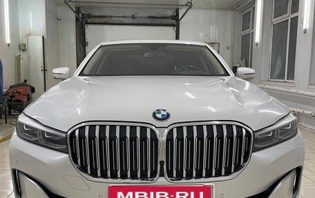 BMW 7 серия, 2019 год, 5 500 000 рублей, 1 фотография