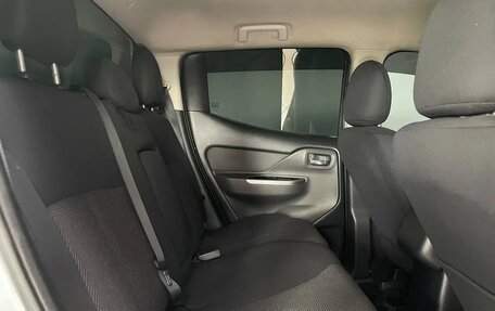 Mitsubishi L200 IV рестайлинг, 2015 год, 2 050 000 рублей, 14 фотография