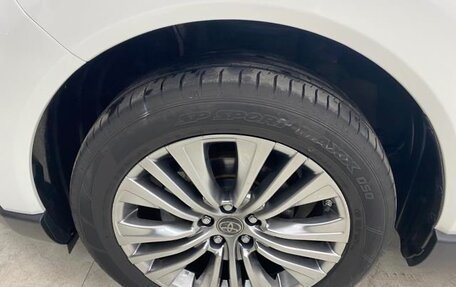 Toyota Harrier, 2021 год, 3 820 000 рублей, 9 фотография