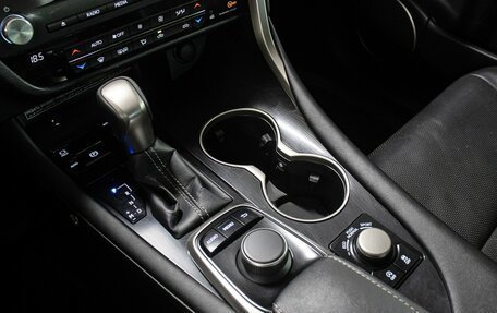 Lexus RX IV рестайлинг, 2017 год, 3 498 000 рублей, 19 фотография