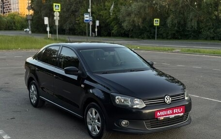 Volkswagen Polo VI (EU Market), 2012 год, 950 000 рублей, 3 фотография