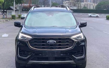 Ford Edge II рестайлинг, 2022 год, 2 100 000 рублей, 2 фотография