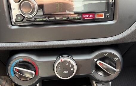 KIA Rio IV, 2018 год, 1 200 000 рублей, 13 фотография