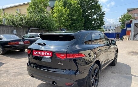 Jaguar F-Pace, 2017 год, 2 340 000 рублей, 4 фотография