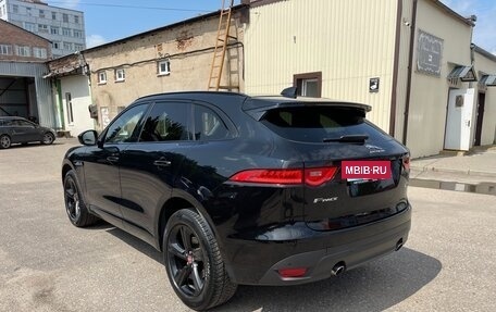 Jaguar F-Pace, 2017 год, 2 340 000 рублей, 3 фотография