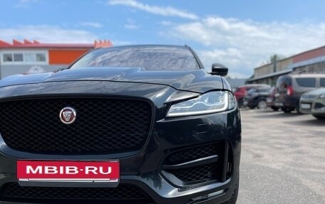 Jaguar F-Pace, 2017 год, 2 340 000 рублей, 8 фотография