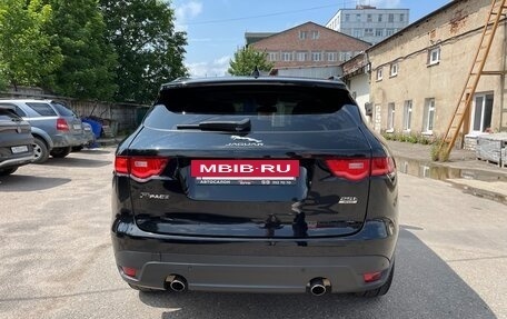 Jaguar F-Pace, 2017 год, 2 340 000 рублей, 6 фотография