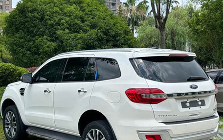Ford Everest II, 2022 год, 2 680 000 рублей, 4 фотография