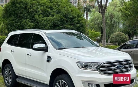 Ford Everest II, 2022 год, 2 680 000 рублей, 3 фотография