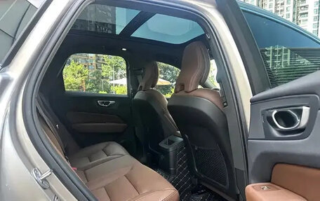 Volvo XC60 II, 2025 год, 4 400 065 рублей, 7 фотография