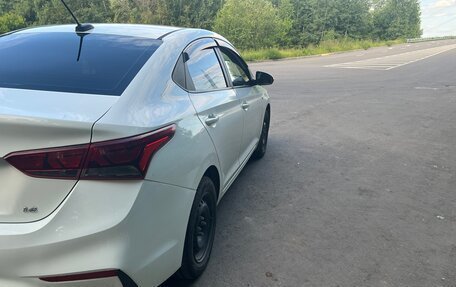 Hyundai Solaris II рестайлинг, 2017 год, 850 000 рублей, 9 фотография