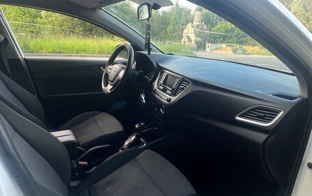 Hyundai Solaris II рестайлинг, 2017 год, 850 000 рублей, 11 фотография