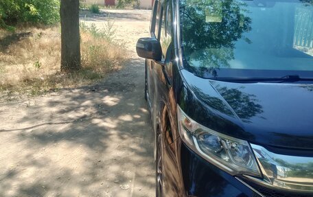 Honda Stepwgn IV, 2016 год, 2 000 000 рублей, 8 фотография