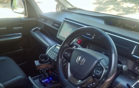 Honda Stepwgn IV, 2016 год, 2 000 000 рублей, 9 фотография