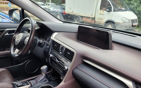 Lexus RX IV рестайлинг, 2017 год, 4 150 000 рублей, 7 фотография