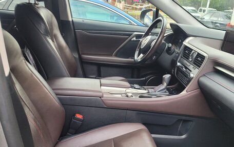 Lexus RX IV рестайлинг, 2017 год, 4 150 000 рублей, 6 фотография