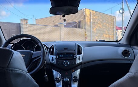 Chevrolet Cruze II, 2014 год, 970 000 рублей, 9 фотография