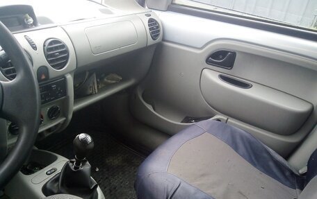 Renault Kangoo II рестайлинг, 2002 год, 200 000 рублей, 6 фотография