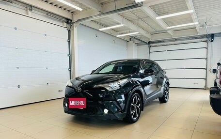 Toyota C-HR I рестайлинг, 2017 год, 2 449 900 рублей, 2 фотография