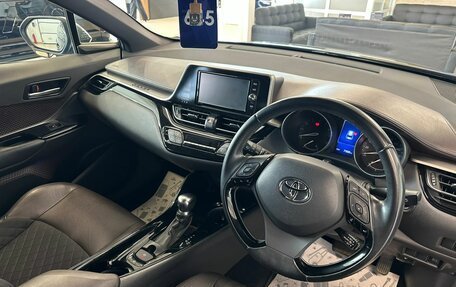 Toyota C-HR I рестайлинг, 2017 год, 2 449 900 рублей, 11 фотография