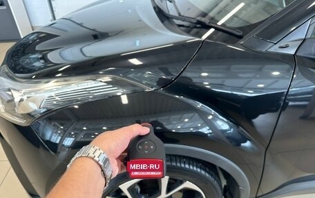 Toyota C-HR I рестайлинг, 2017 год, 2 449 900 рублей, 19 фотография