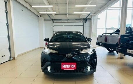 Toyota C-HR I рестайлинг, 2017 год, 2 449 900 рублей, 9 фотография