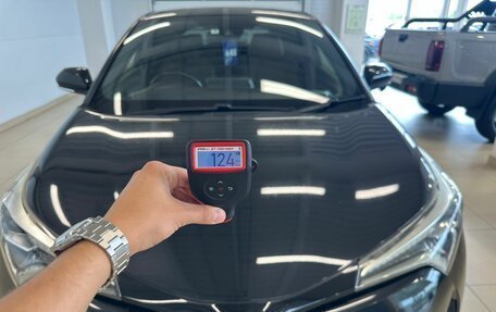 Toyota C-HR I рестайлинг, 2017 год, 2 449 900 рублей, 28 фотография