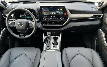 Toyota Highlander, 2025 год, 5 290 000 рублей, 6 фотография