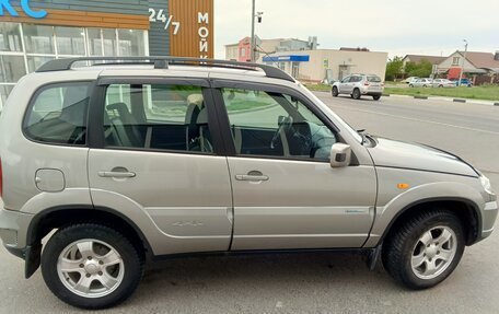 Chevrolet Niva I рестайлинг, 2010 год, 445 000 рублей, 15 фотография