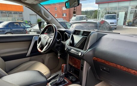 Toyota Land Cruiser Prado 150 рестайлинг 2, 2012 год, 2 475 000 рублей, 14 фотография