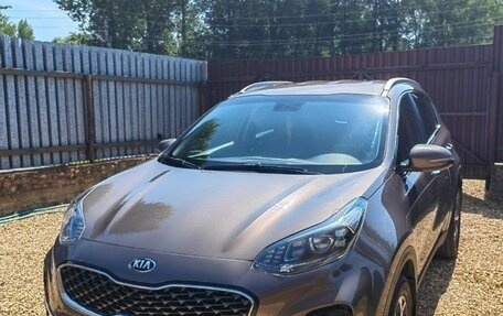 KIA Sportage IV рестайлинг, 2019 год, 2 400 000 рублей, 2 фотография