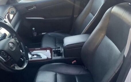Toyota Camry, 2013 год, 1 700 000 рублей, 4 фотография