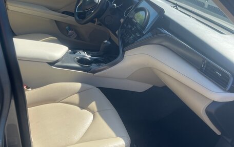 Toyota Camry, 2022 год, 3 490 000 рублей, 3 фотография