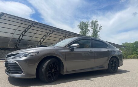 Toyota Camry, 2022 год, 3 490 000 рублей, 10 фотография