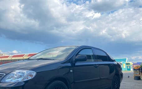 Toyota Corolla, 2004 год, 535 000 рублей, 3 фотография