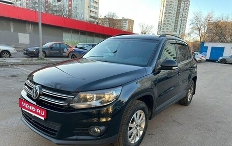Volkswagen Tiguan I, 2015 год, 1 600 000 рублей, 2 фотография